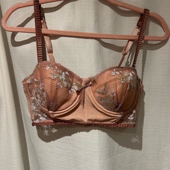 Anthropologie Floral Lace Bra - Tan and White - Picture 1 of 6